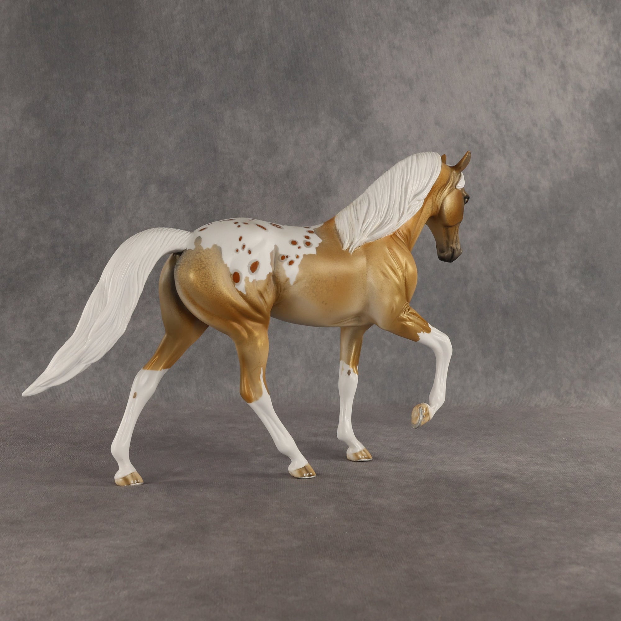Unintentional Orb OOAK Tennessee Walker by Dawn Quick SHCF26