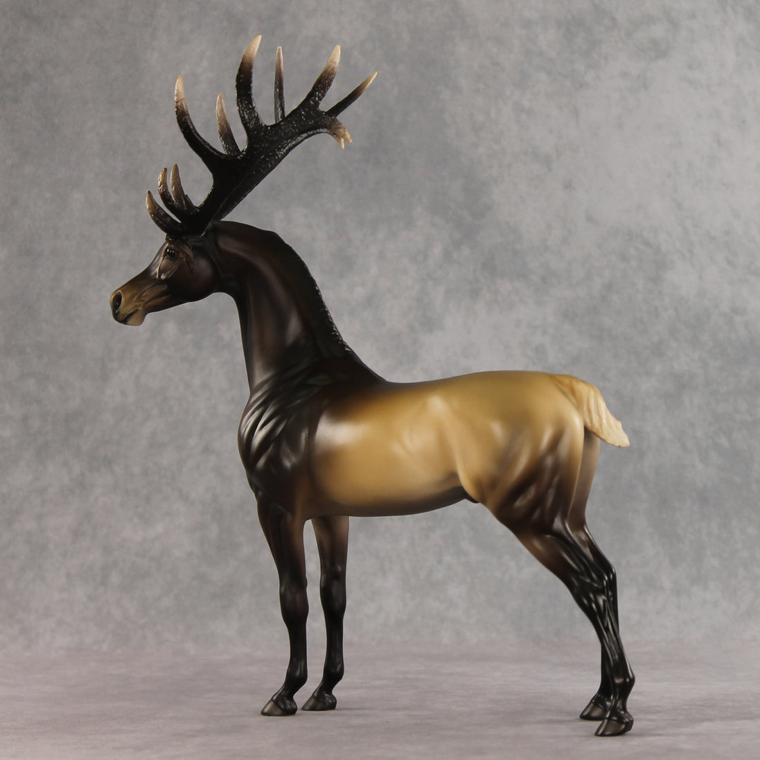 Picturesque LE-5 EFCM Arabian Stallion by Ellen Robbins & Melanie Miller YP26