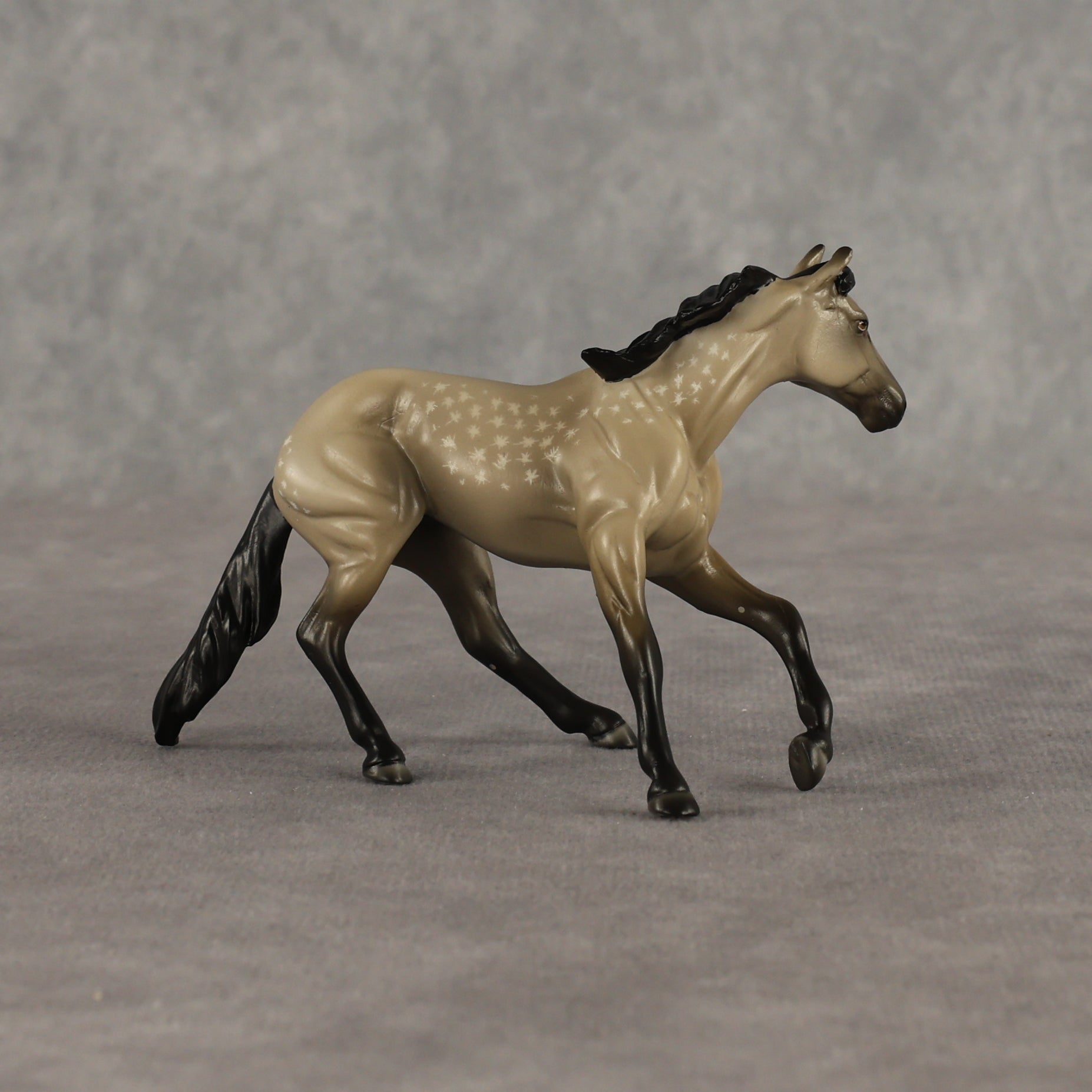 Waffle Cone OOAK Chip Cutting Horse by Madi Wiseman EQ26