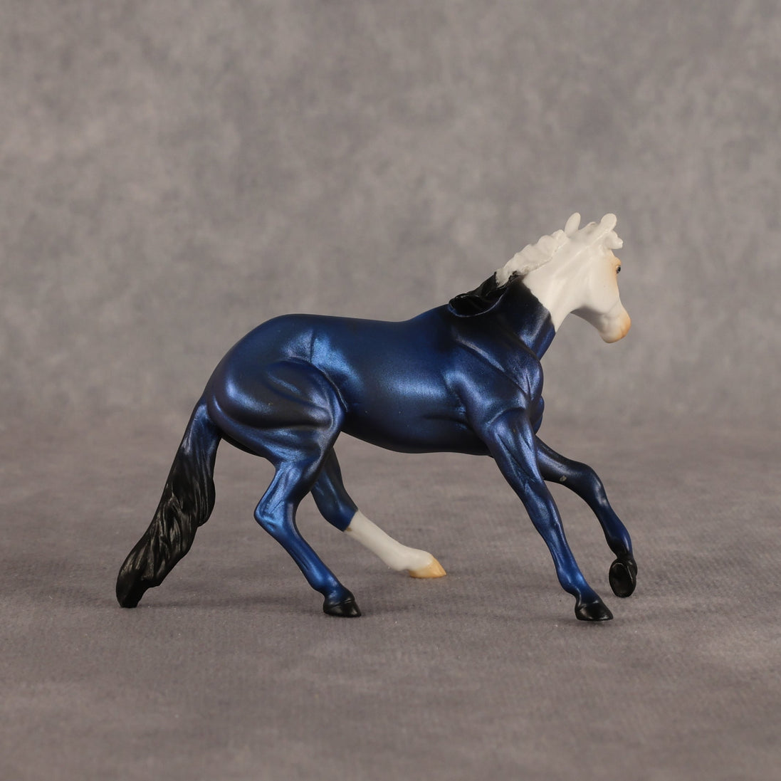 Whispering Space OOAK Chip Cutting Horse by Alex Fortman EQ26