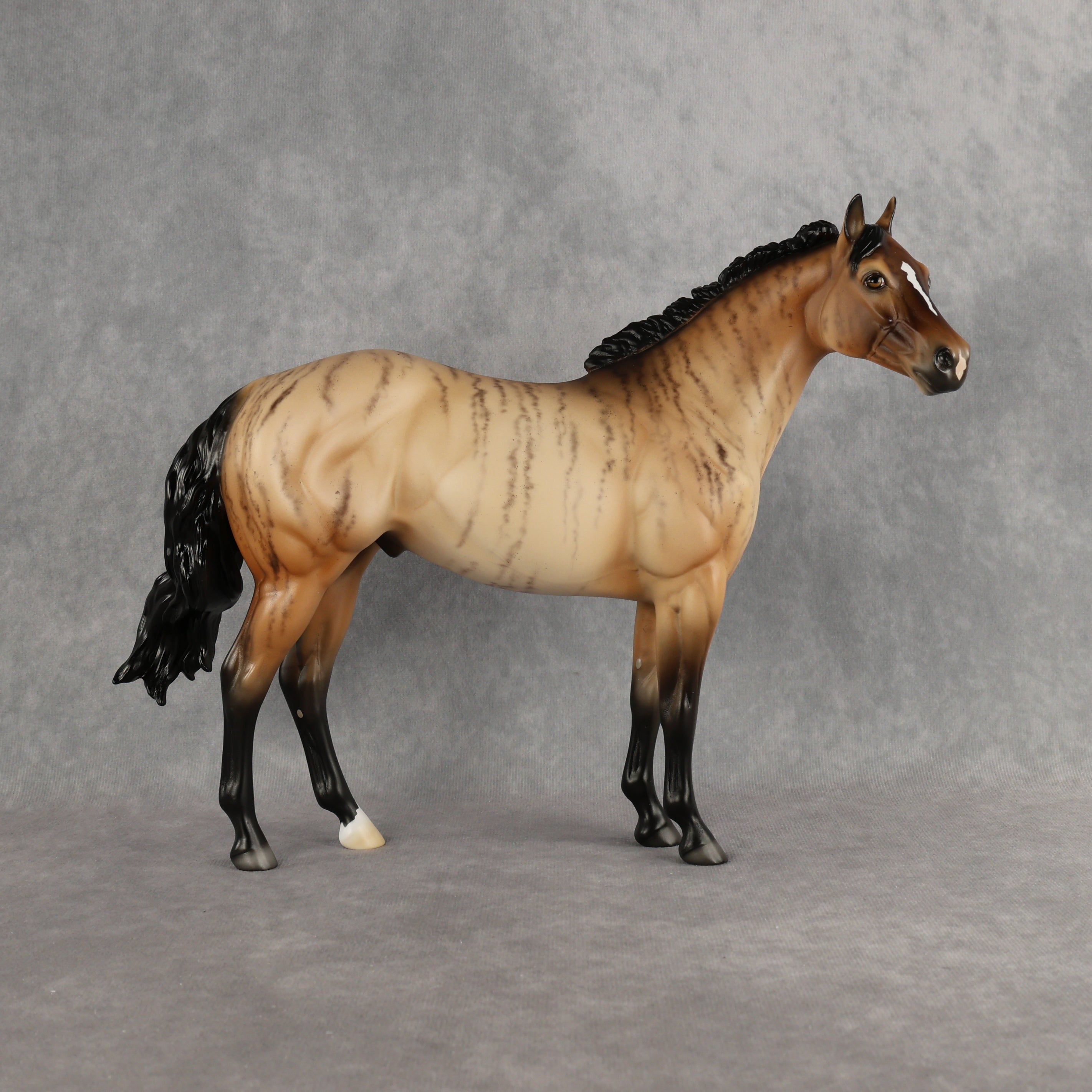 Wild Gossamer LE-15 FCM Ideal Stock Horse by Ellen Robbins YP26