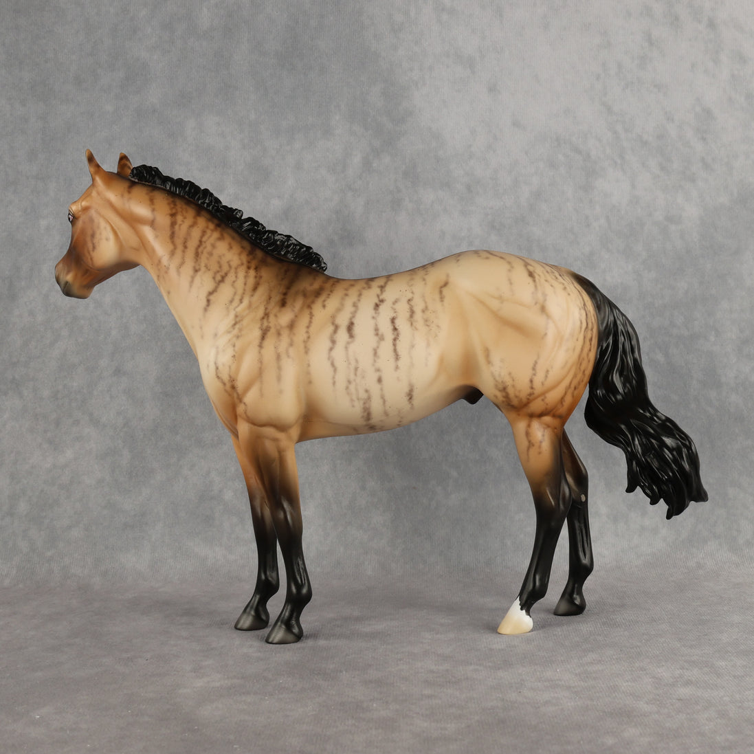 Wild Gossamer LE-15 FCM Ideal Stock Horse by Ellen Robbins YP26