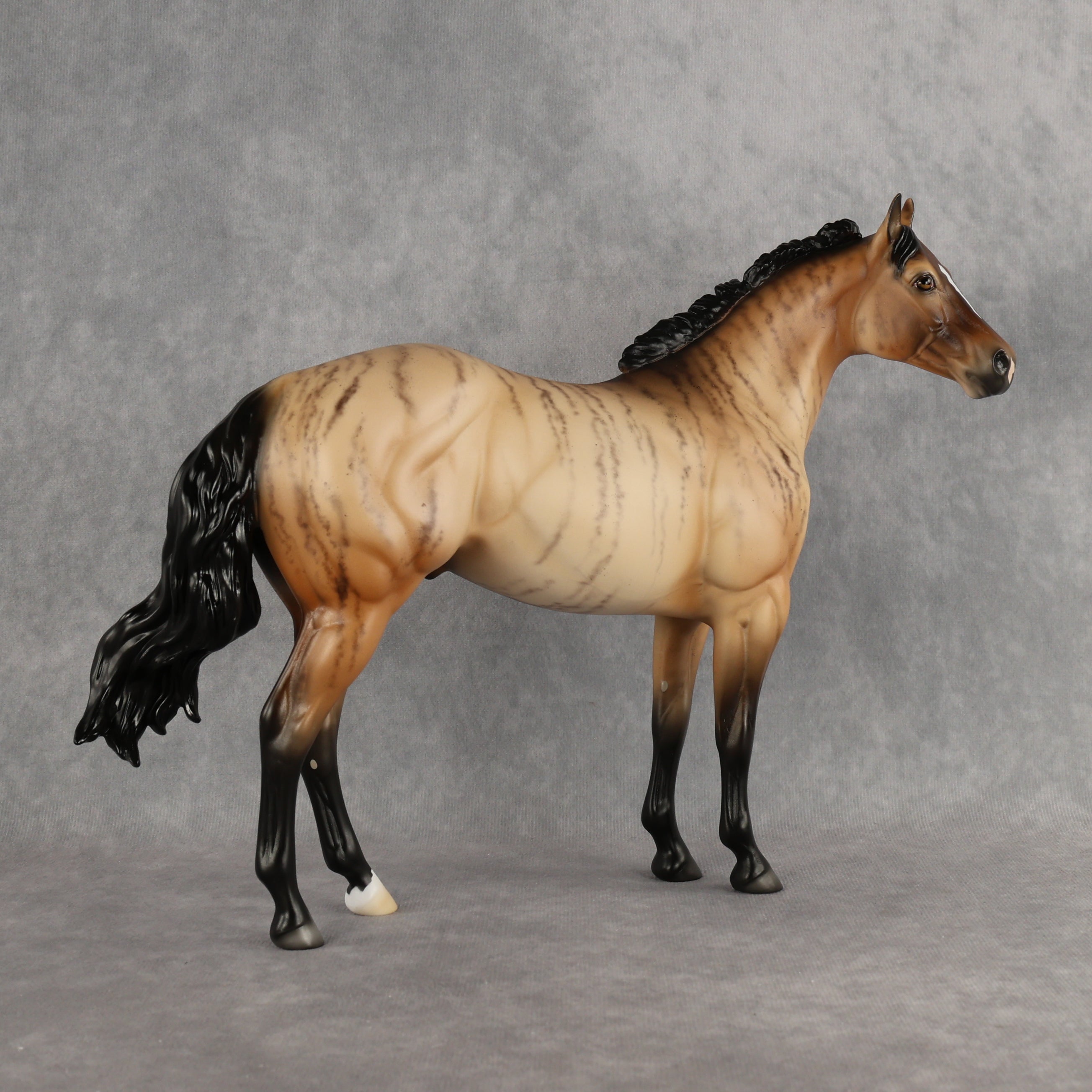 Wild Gossamer LE-15 FCM Ideal Stock Horse by Ellen Robbins YP26