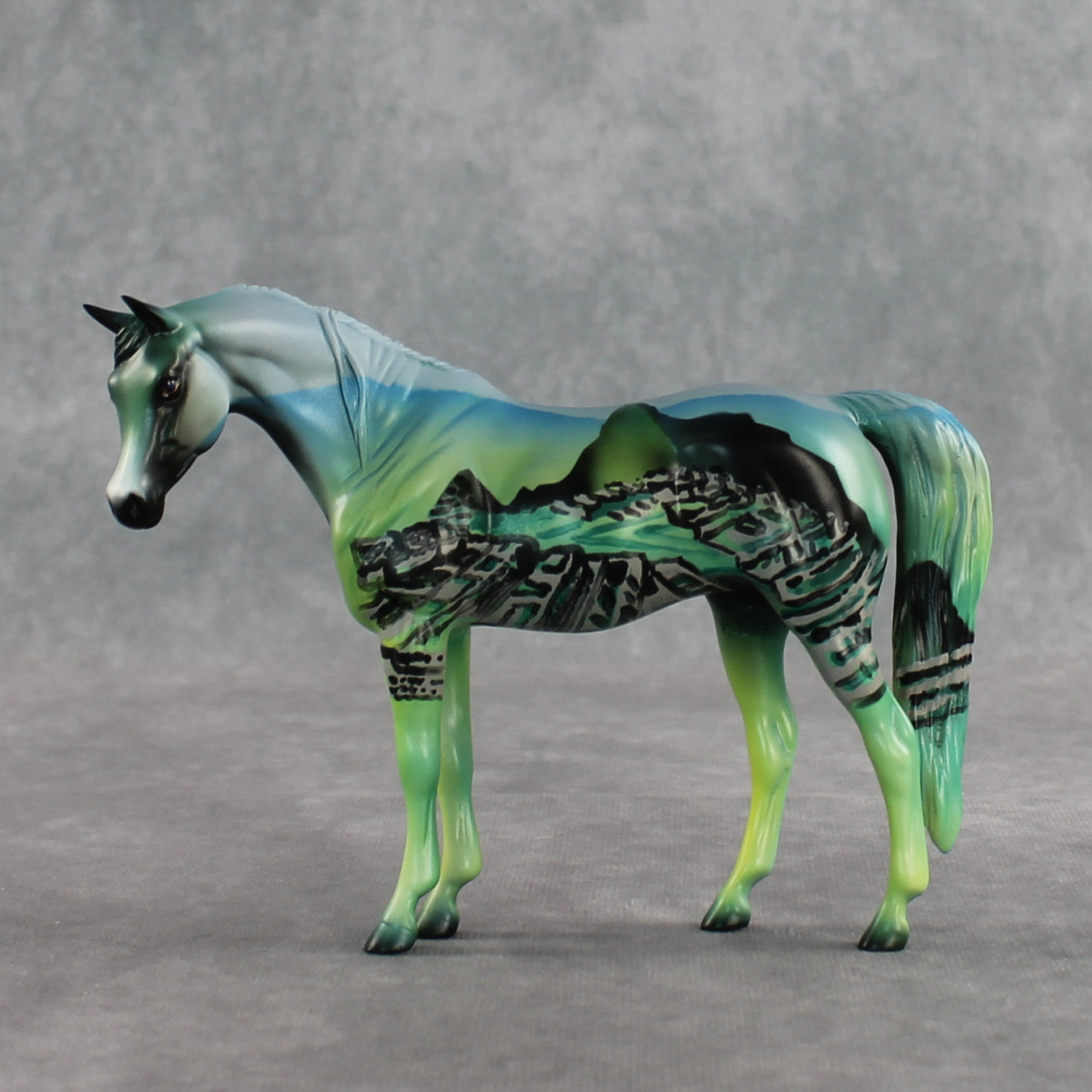 Machu Picchu LE-5 Pebble Arabian by Enrique Duarte WC26