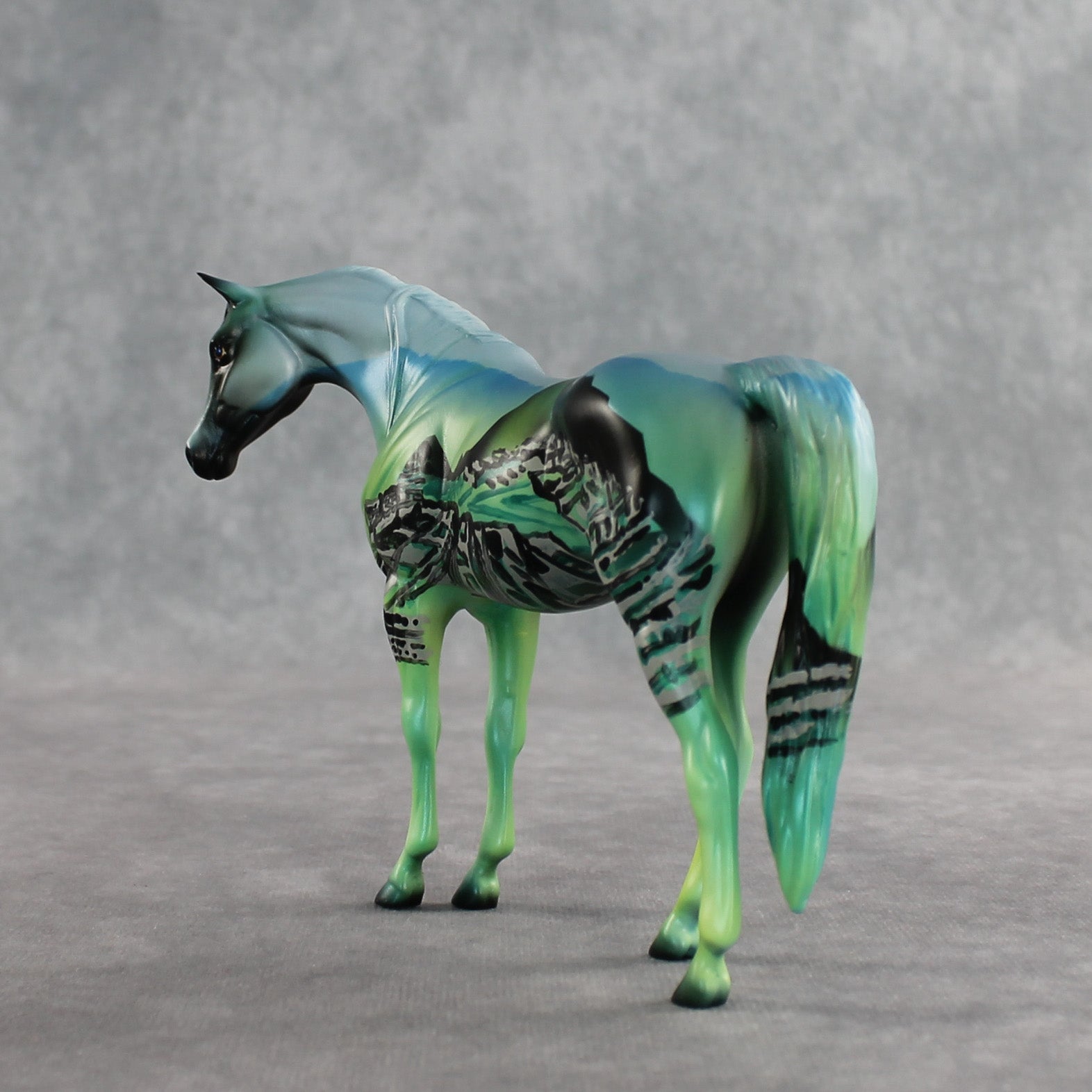 Machu Picchu LE-5 Pebble Arabian by Enrique Duarte WC26