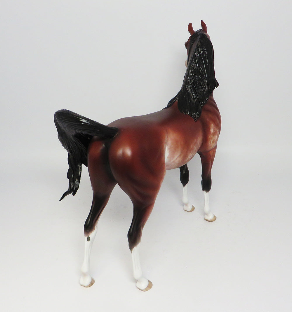 AMERICAN ICON~OOAK BAY SABINO ARABIAN MODEL HORSE BY SHERYL LEISURE EQ 2017