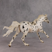 Beanie LE-5 EFCM Volo by Jess Hamill & Kristen Cermele EQ26