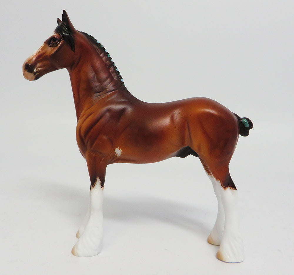 BEANS~OOAK ETCHED CLYDESDALE DRAFTER CHIPS MODEL HORSE BY CARRIE KELLER EQ 2017