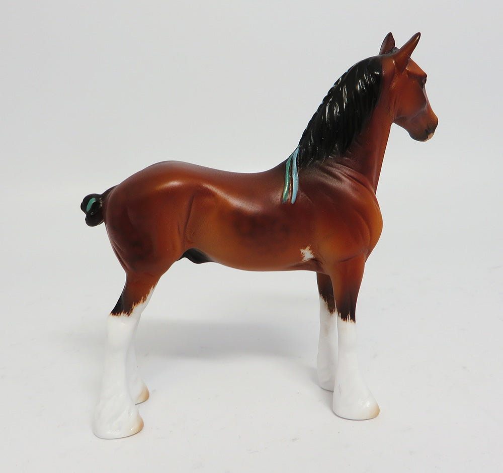 BEANS~OOAK ETCHED CLYDESDALE DRAFTER CHIPS MODEL HORSE BY CARRIE KELLER EQ 2017