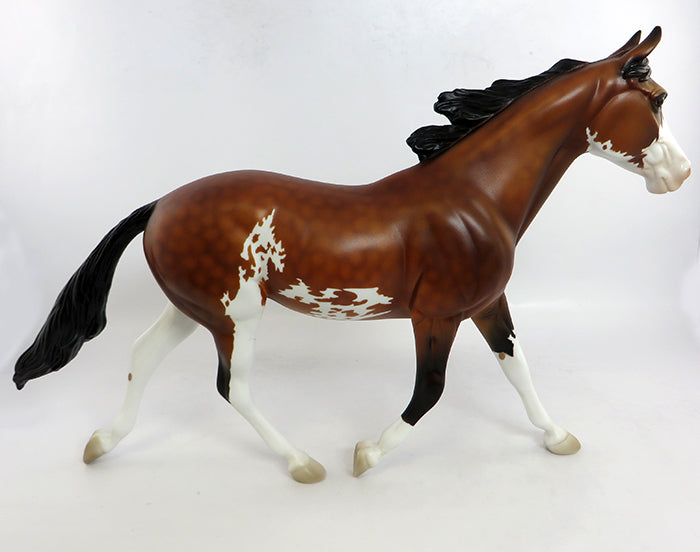 BLITZ-OOAK BAY PAINT PALOUSE MODEL HORSE 2/5
