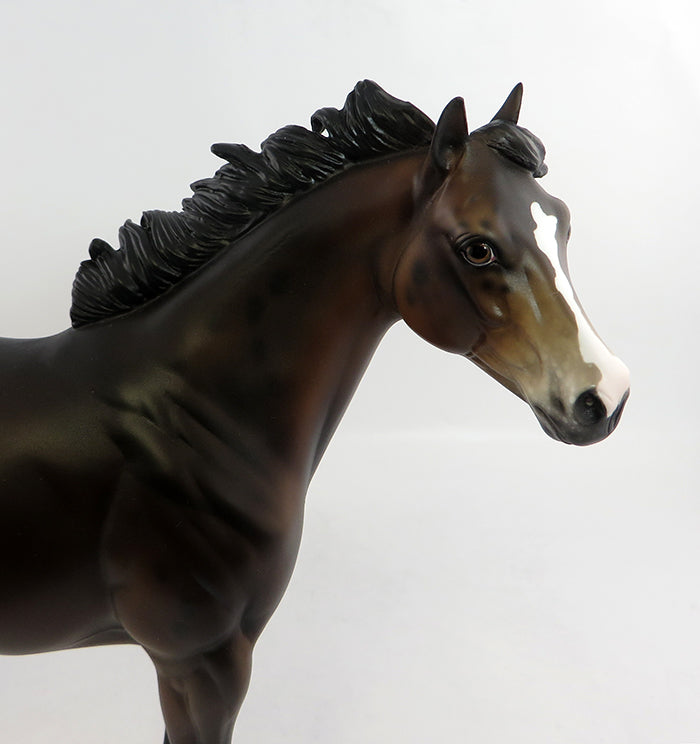BRADY LE-4-APPALOOSA ISH MODEL HORSE 2/3