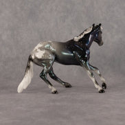 Capella OOAK Chip Cutting Horse by Ellen Robbins SCD26