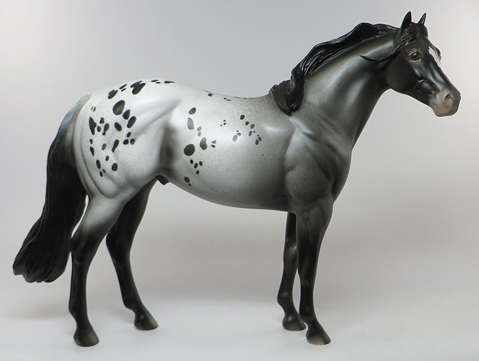 ish model horse 