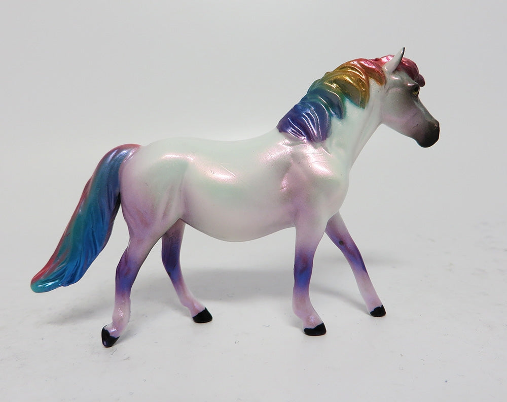 CAZELLE-LE.6 RAINBOW PONY CHIP MODEL HORSE 9/8/117