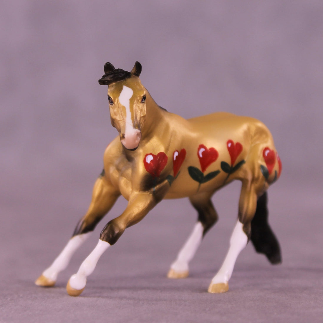 Charmed OOAK Chip Cutting Horse by Dawn Quick VV26