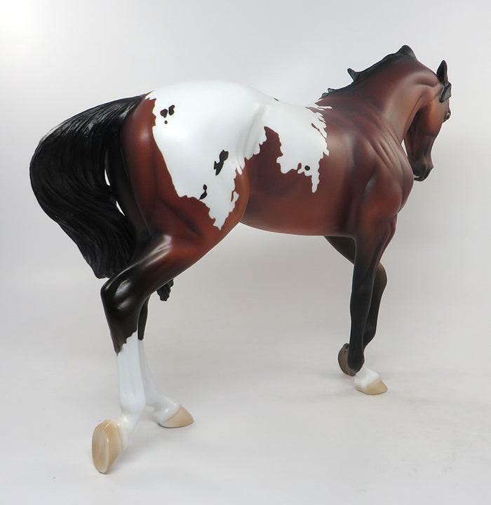 CHASING GIRLS-OOAK BAY BLANKET APPALOOSA THOROUGHBRED MODEL HORSE 8/26