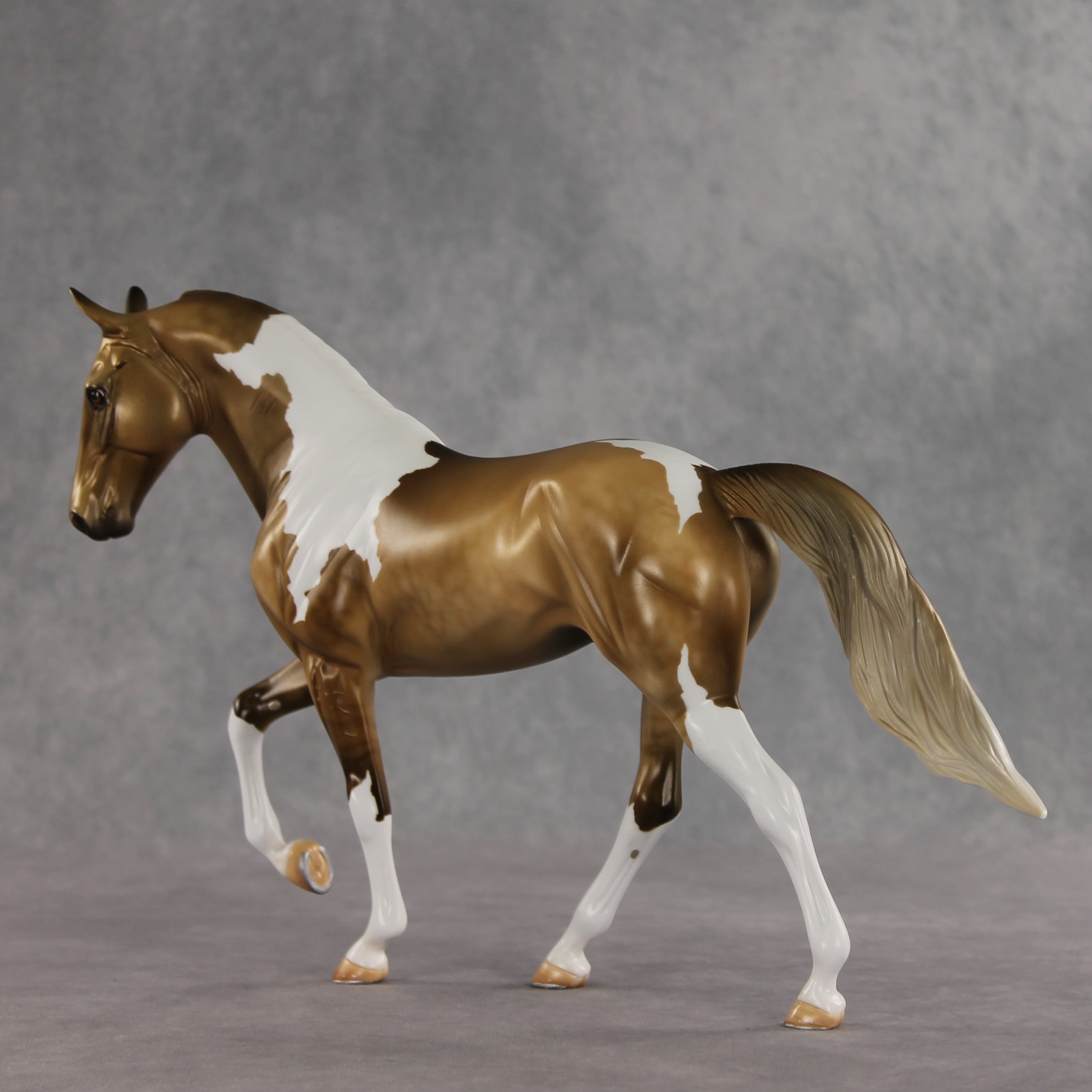 Crom OOAK Tennessee Walker by Julie Keim VV26