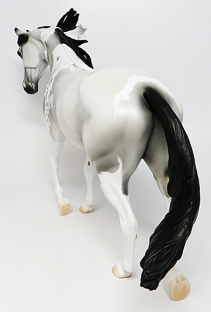DIRTY HARRY-OOAK GREY PAINT THOROUGHBRED MODEL HORSE 8/2