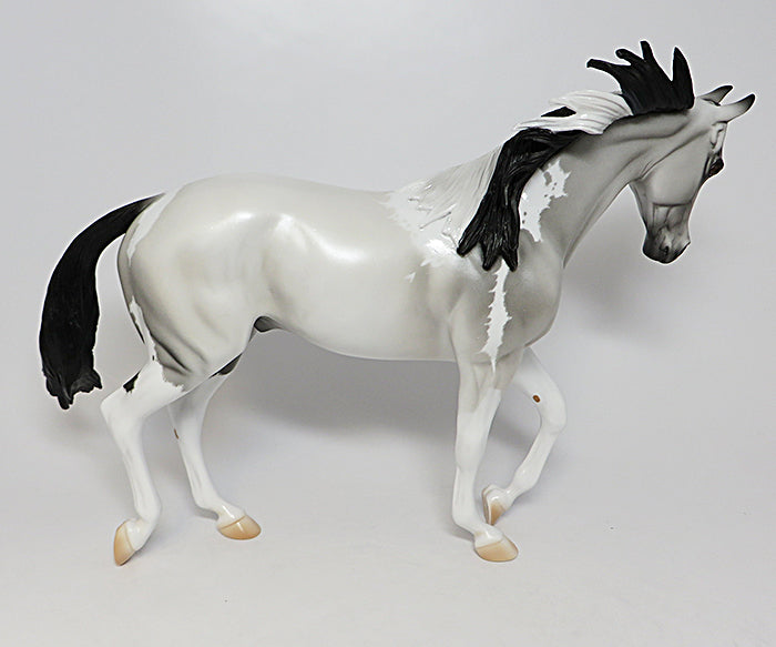 DIRTY HARRY-OOAK GREY PAINT THOROUGHBRED MODEL HORSE 8/2