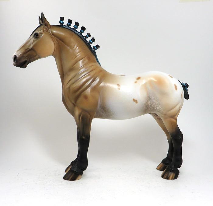 APPALOOSA MODEL HORSE
