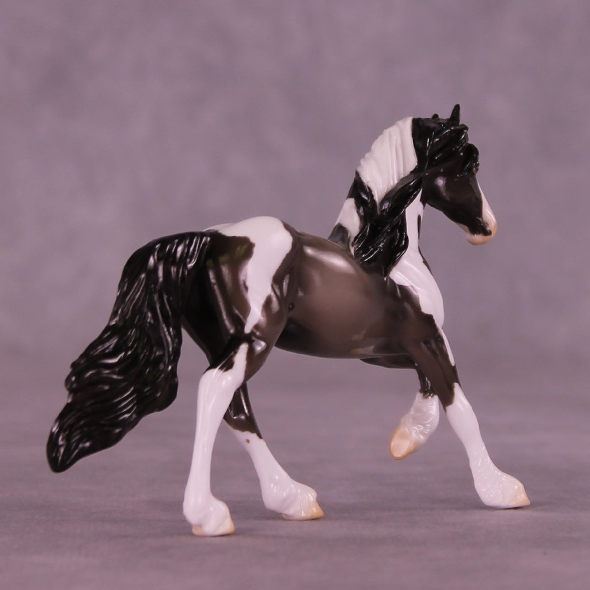 Fidget OOAK Chip Friesian by Erin Corbett HS25