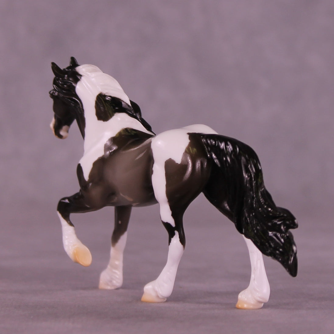 Fidget OOAK Chip Friesian by Erin Corbett HS25