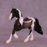 Fidget OOAK Chip Friesian by Erin Corbett HS25