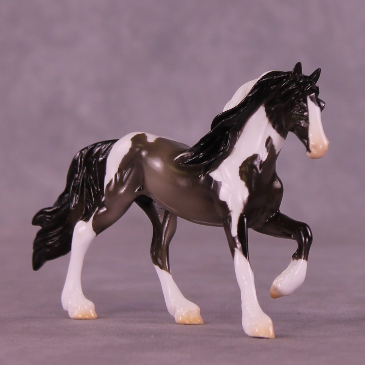 Fidget OOAK Chip Friesian by Erin Corbett HS25