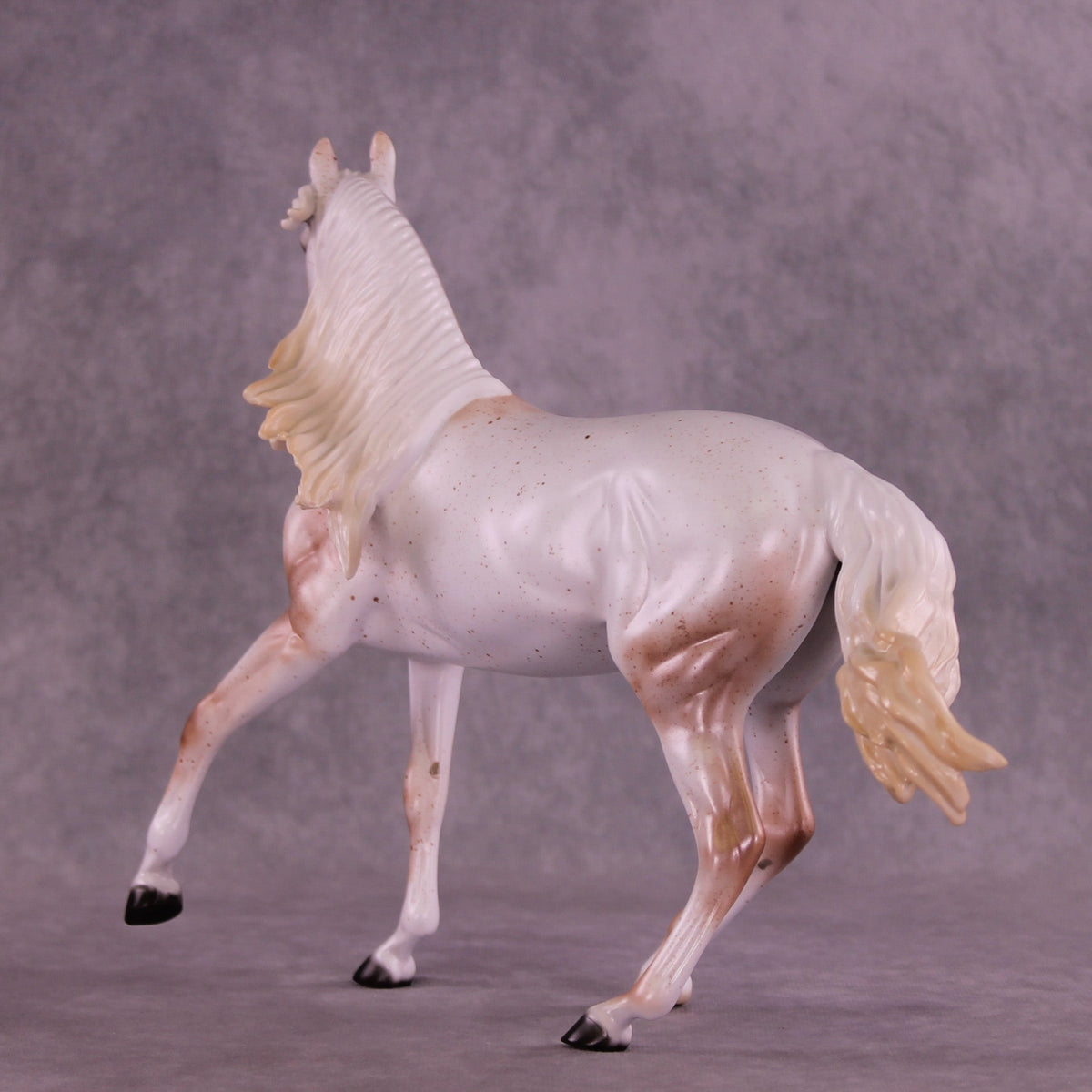 First Snow OOAK FCM Arabian Mare by Ellen Robbins HS25