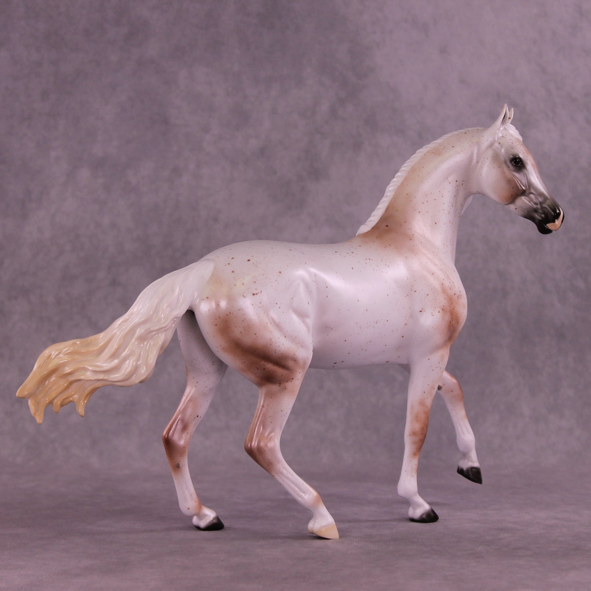 First Snow OOAK FCM Arabian Mare by Ellen Robbins HS25