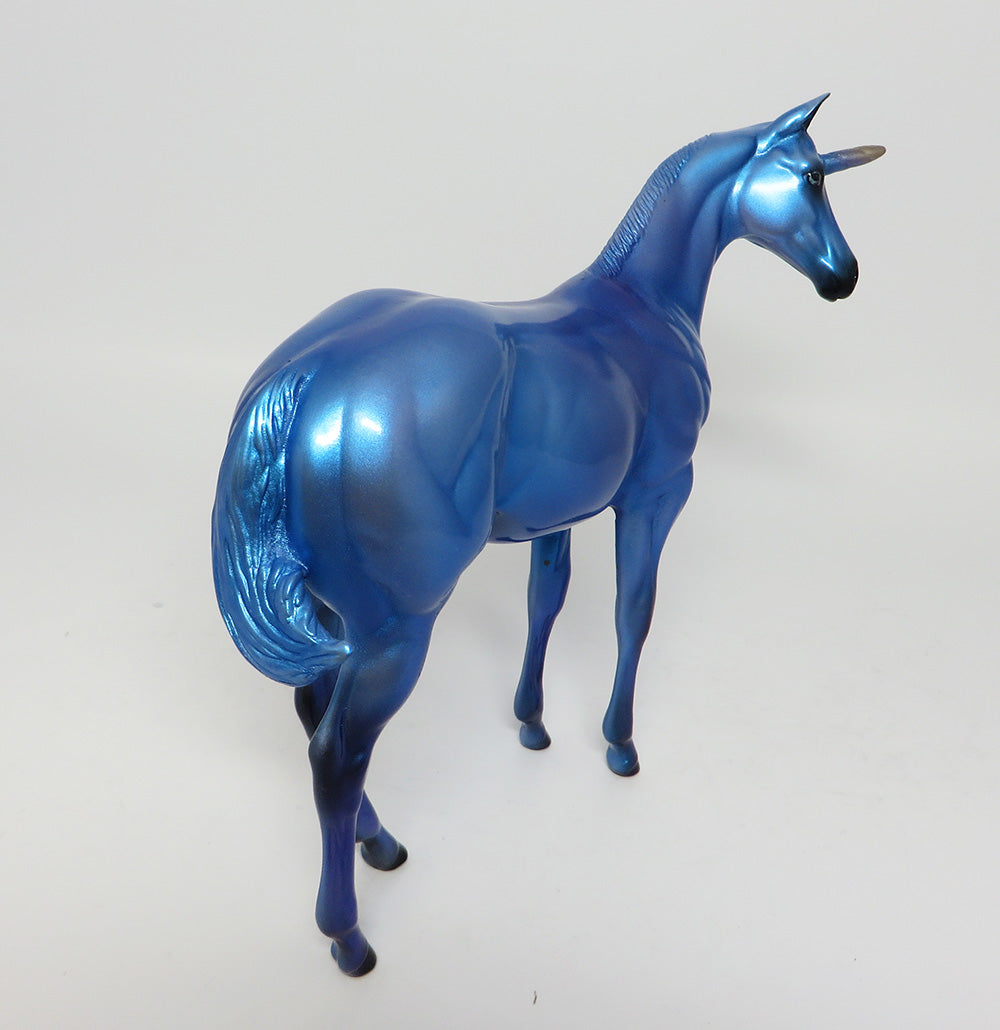 FORGET ME KNOT-OOAK DARK BLUE UNICORN EQ 2017