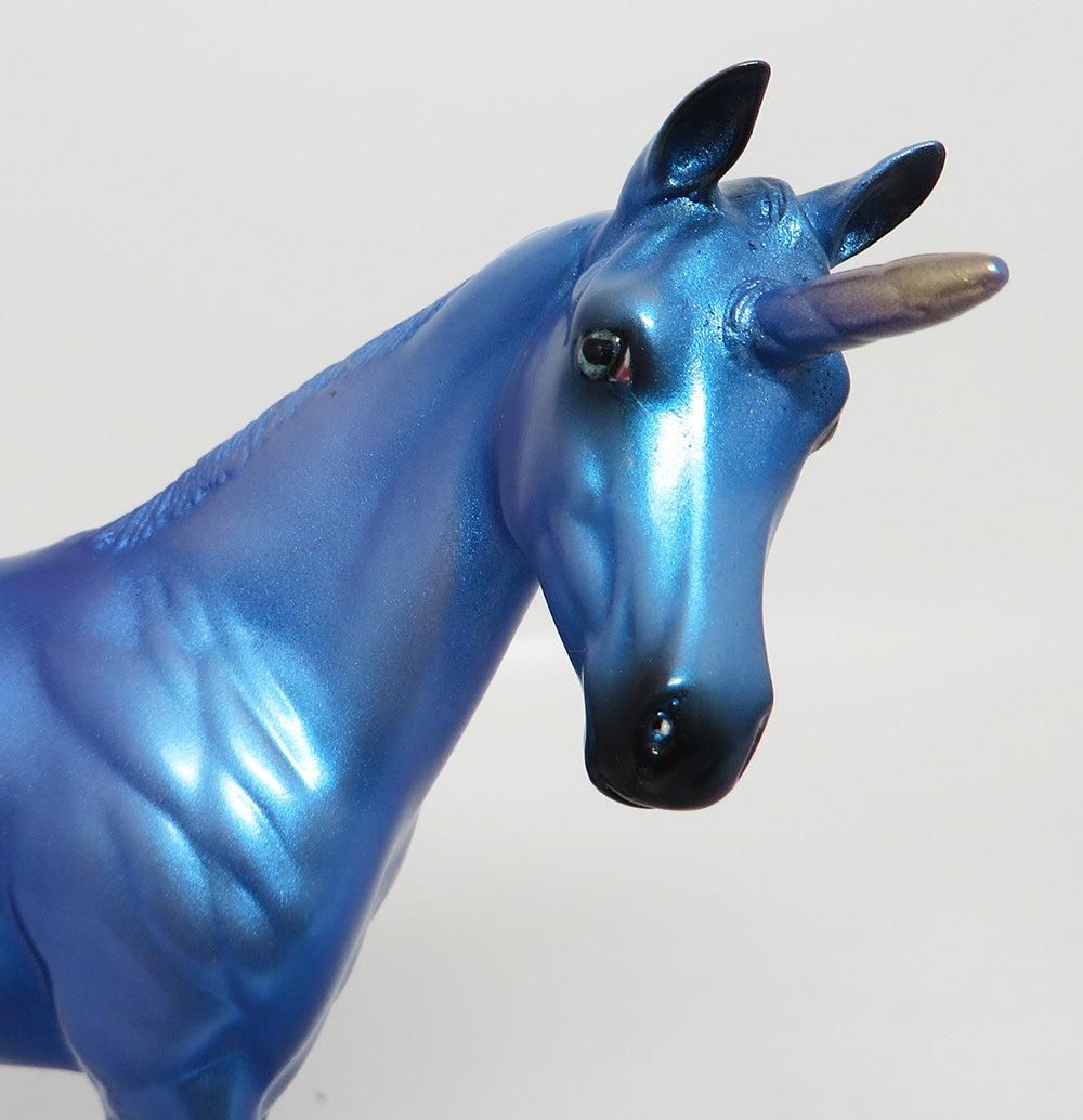 FORGET ME KNOT-OOAK DARK BLUE UNICORN EQ 2017