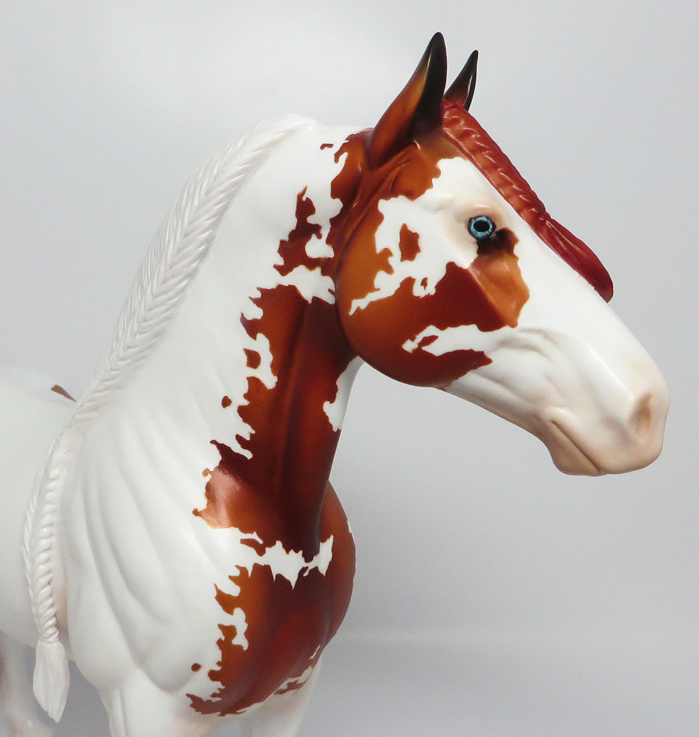 GAMBINO~OOAK CHETNUT PINTO BRAIDED MANE AND TAIL STANDING DRAFTER EQ 2017