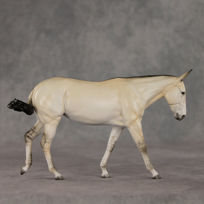 Gladly Different OOAK FCM Pebble Mule  by Ellen Robbins VV26