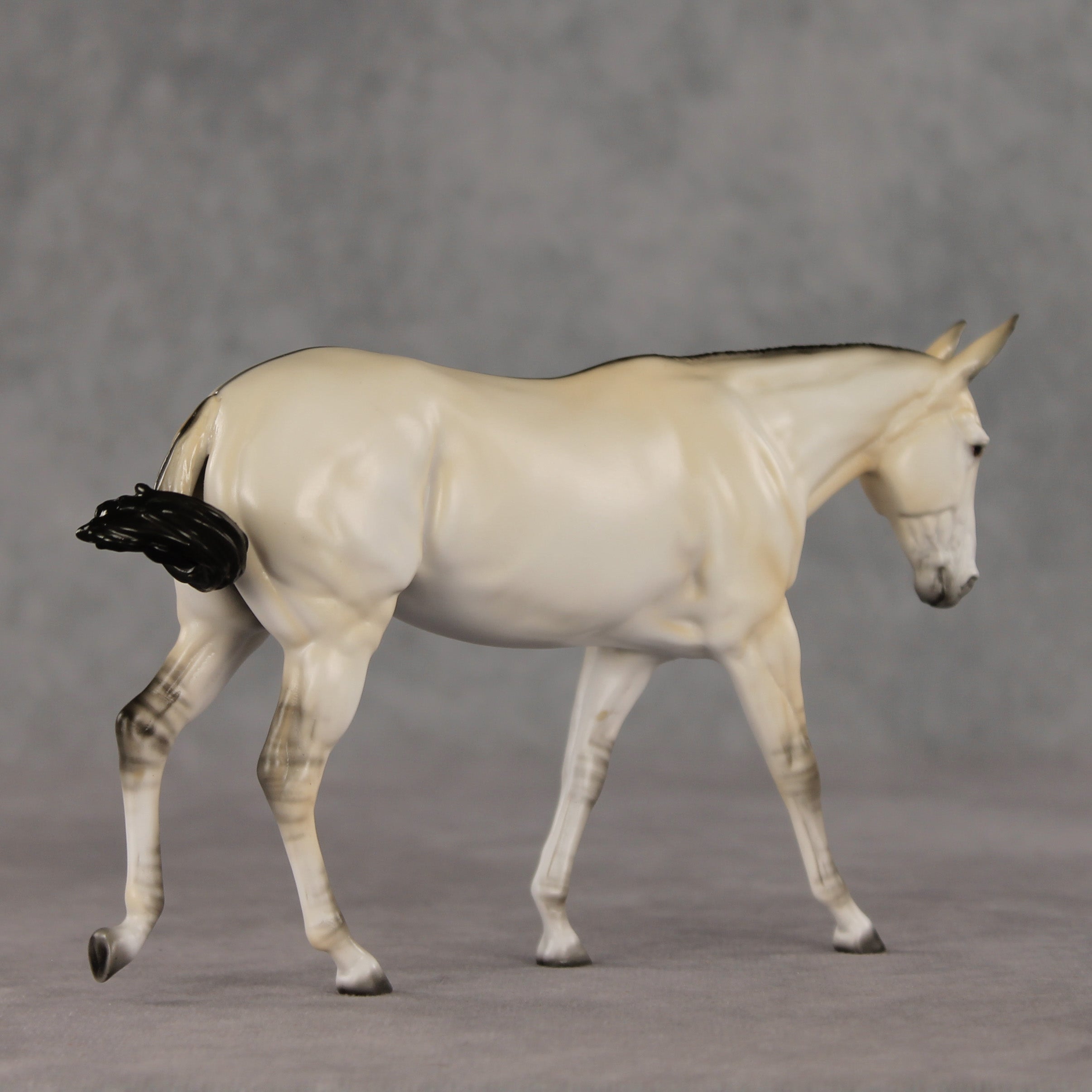 Gladly Different OOAK FCM Pebble Mule  by Ellen Robbins VV26
