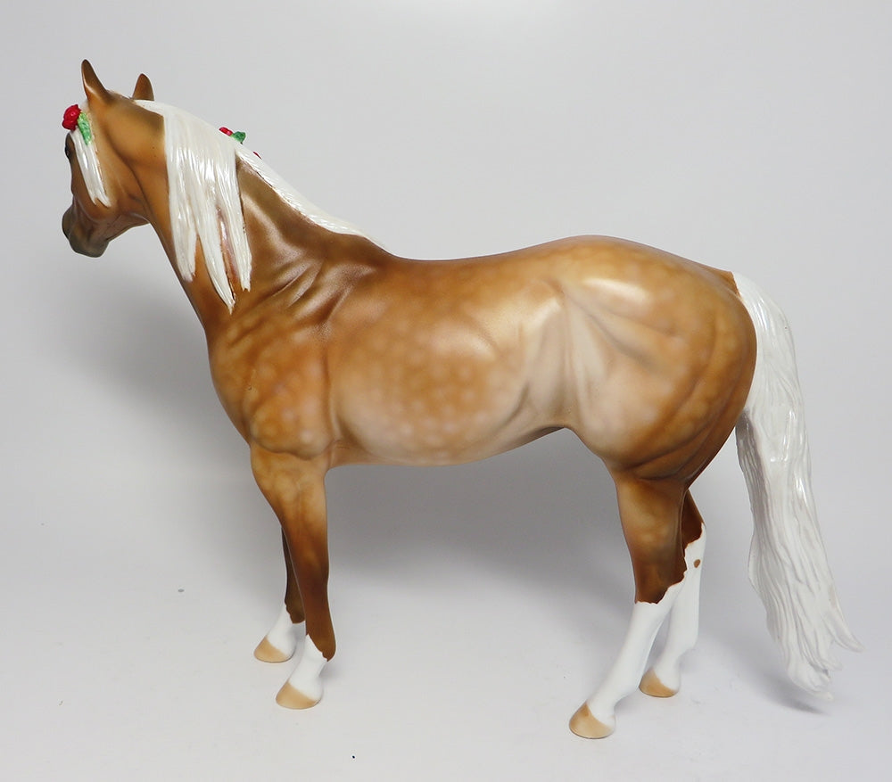 GOLDEN BUTTE-OOAK DAPPLE PALOMINO ISH MODEL HORSE EQ 2017