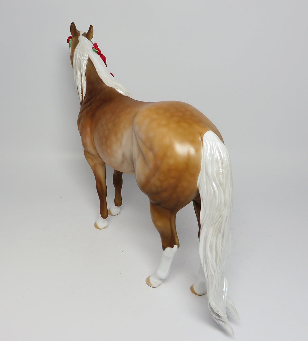 GOLDEN BUTTE-OOAK DAPPLE PALOMINO ISH MODEL HORSE EQ 2017