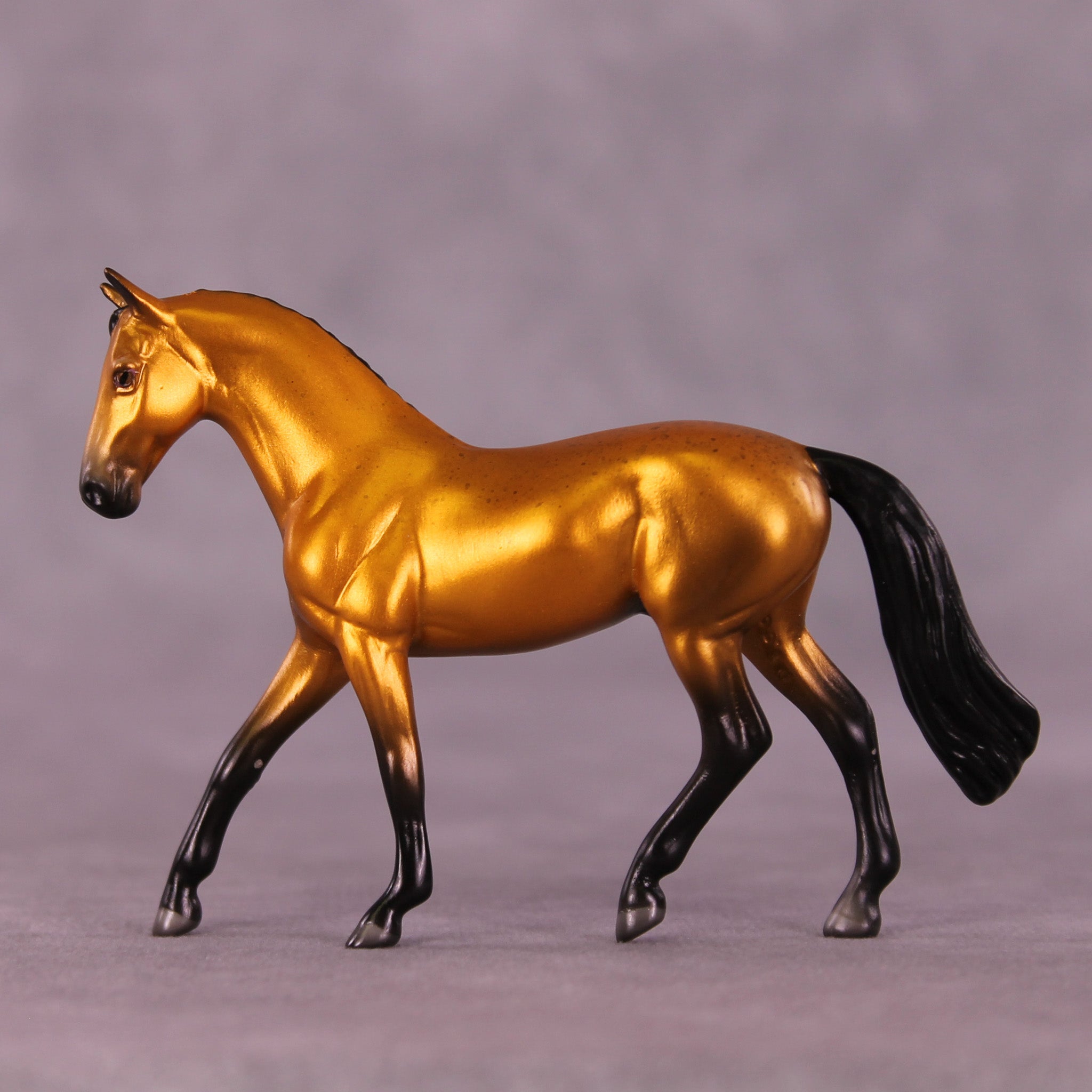 Golden Rob LE-2 Chip Warmblood by Angela Marleau - Stone Horses