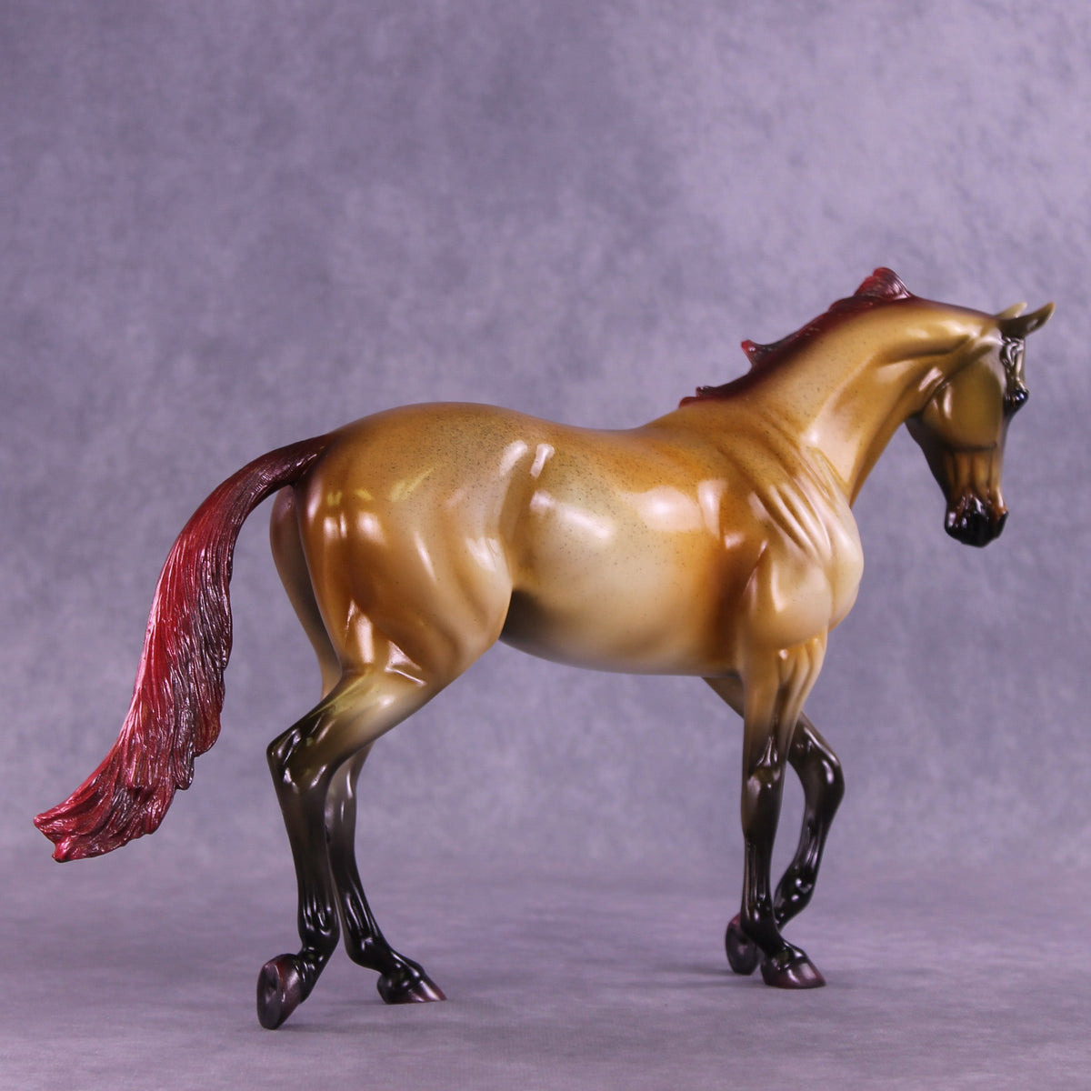 Goldenlight OOAK Thoroughbred by Enrique Duarte HS25