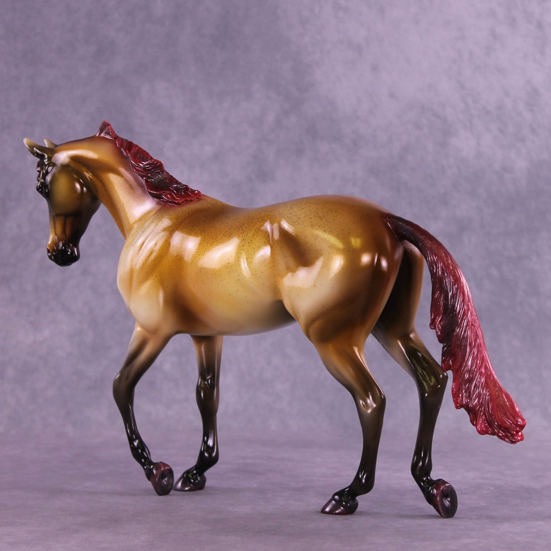 Goldenlight OOAK Thoroughbred by Enrique Duarte HS25