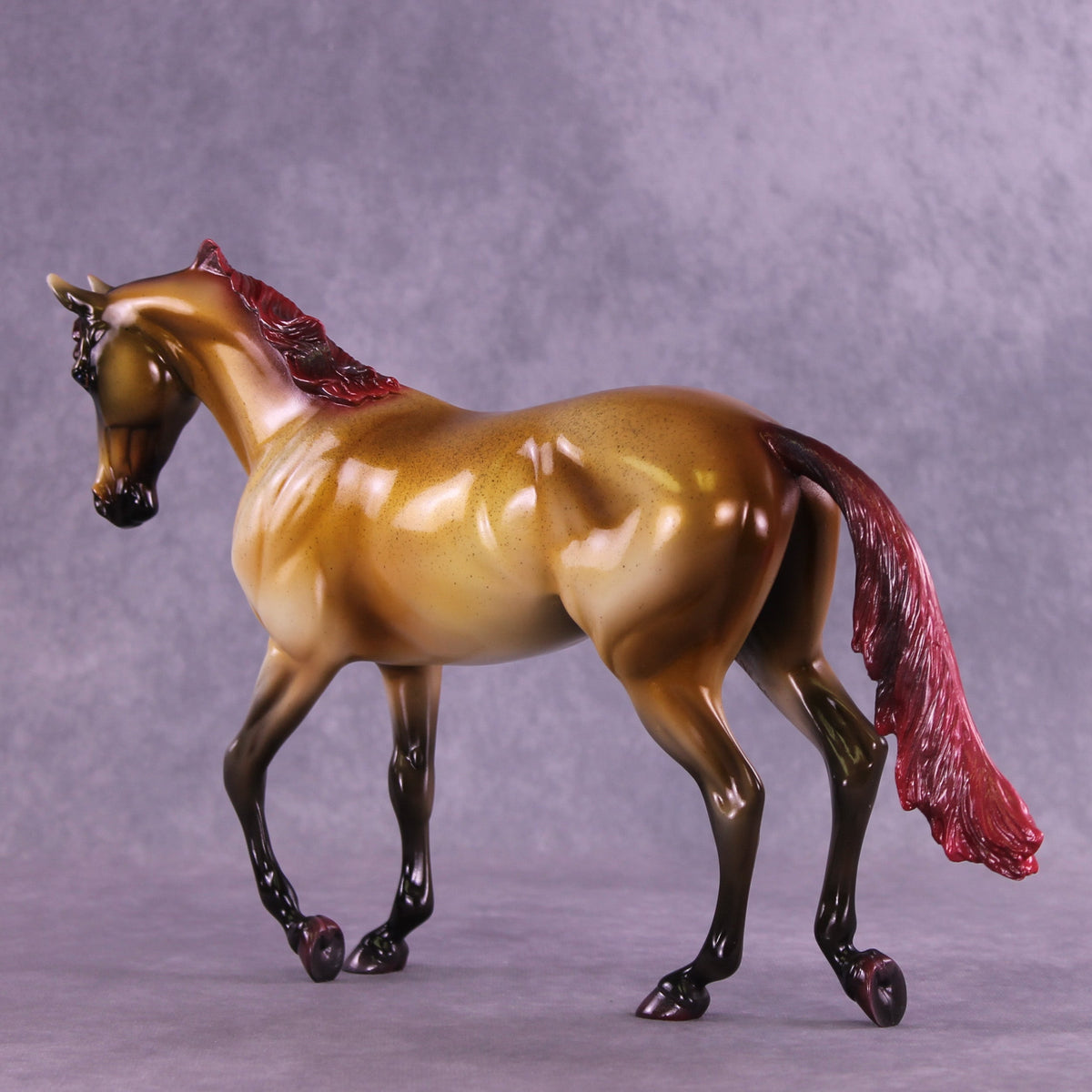 Goldenlight OOAK Thoroughbred by Enrique Duarte HS25