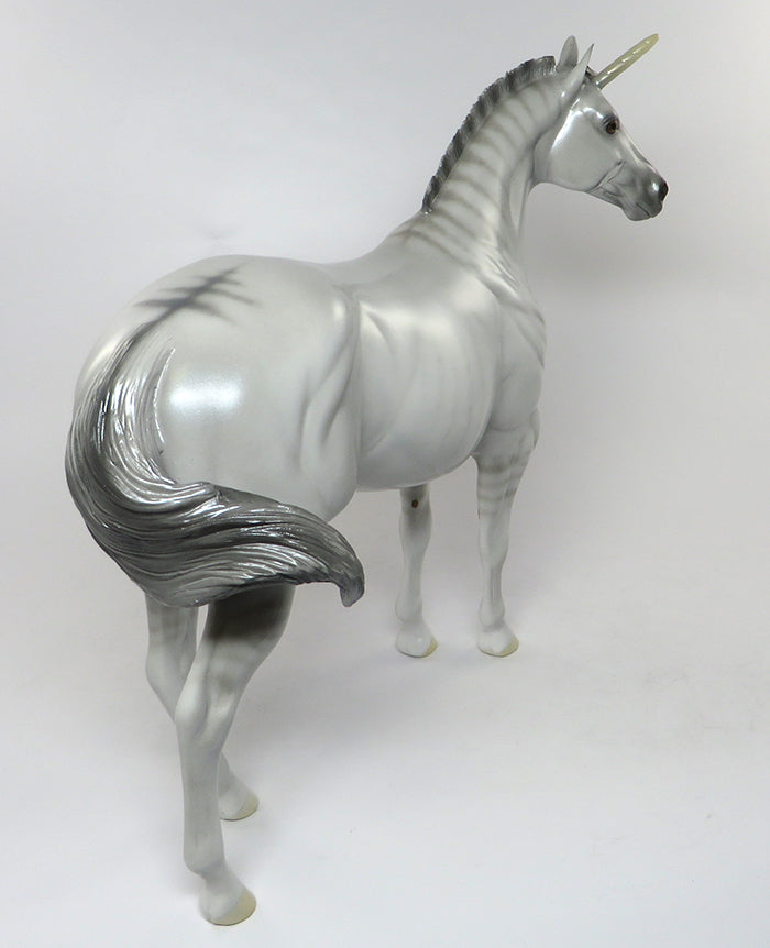 GRANE-LE2 ZEBRACORN GREY ISH MODEL HORSE BY SHERYL LEISURE EQ 2016