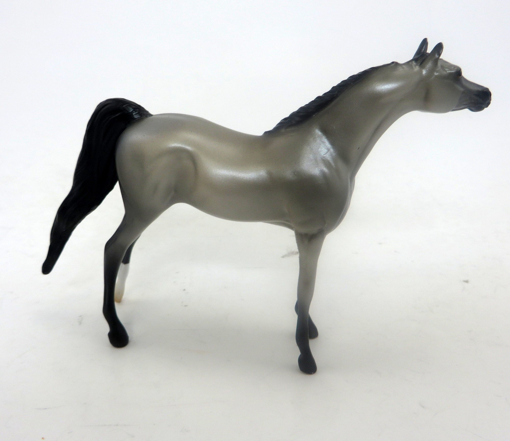 MANACO JULLYEN V-ARABIAN GREY CHIPS-LE-6 The Little Horse Show