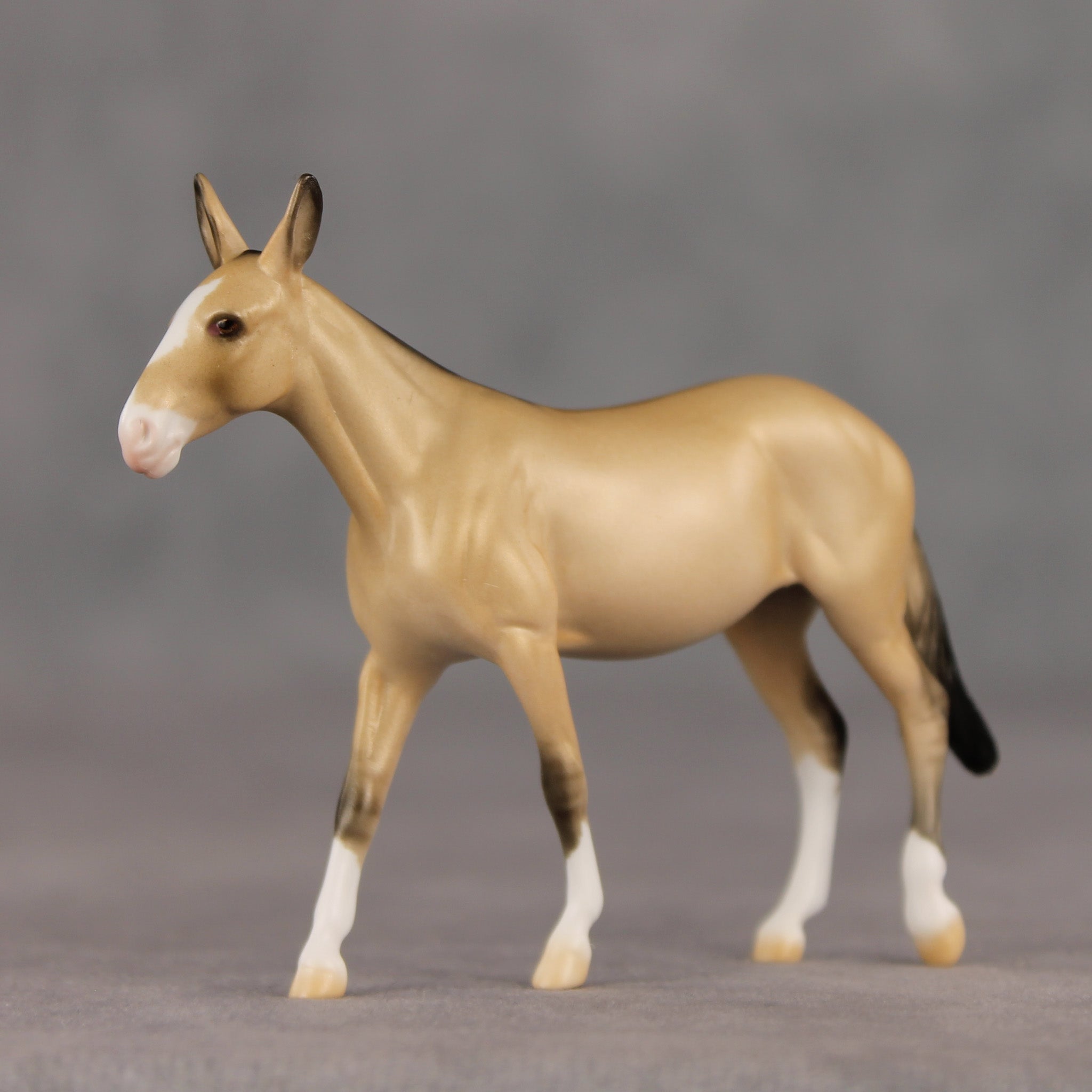 Guidebook OOAK Chip Mule by Ellen Robbins SHCF26