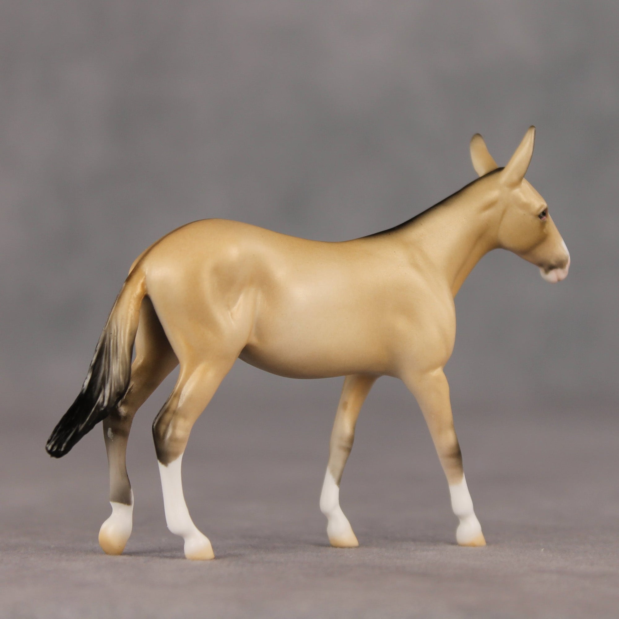 Guidebook OOAK Chip Mule by Ellen Robbins SHCF26