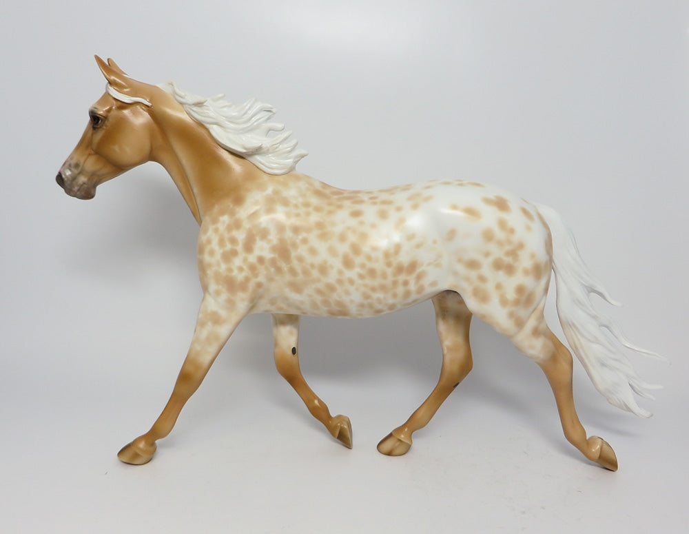 GUNNINSON~OOAK LOUD APPALOOSA PALOMINO PALOUSE MODEL HORSE EQ 2017
