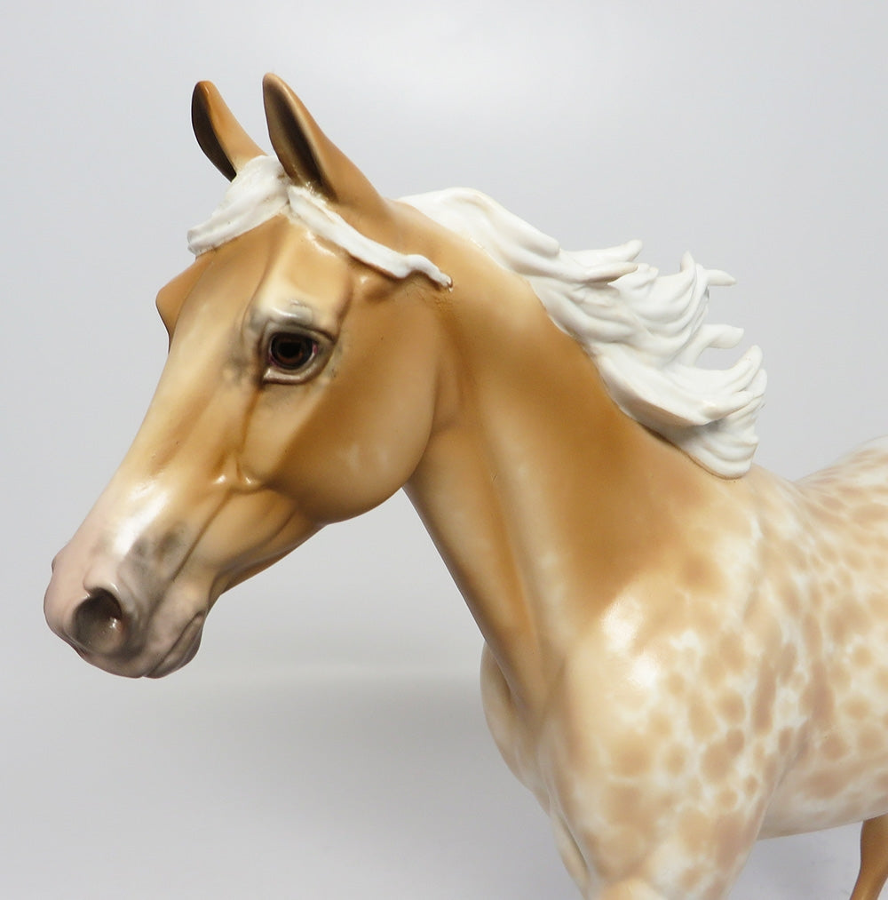 GUNNINSON~OOAK LOUD APPALOOSA PALOMINO PALOUSE MODEL HORSE EQ 2017