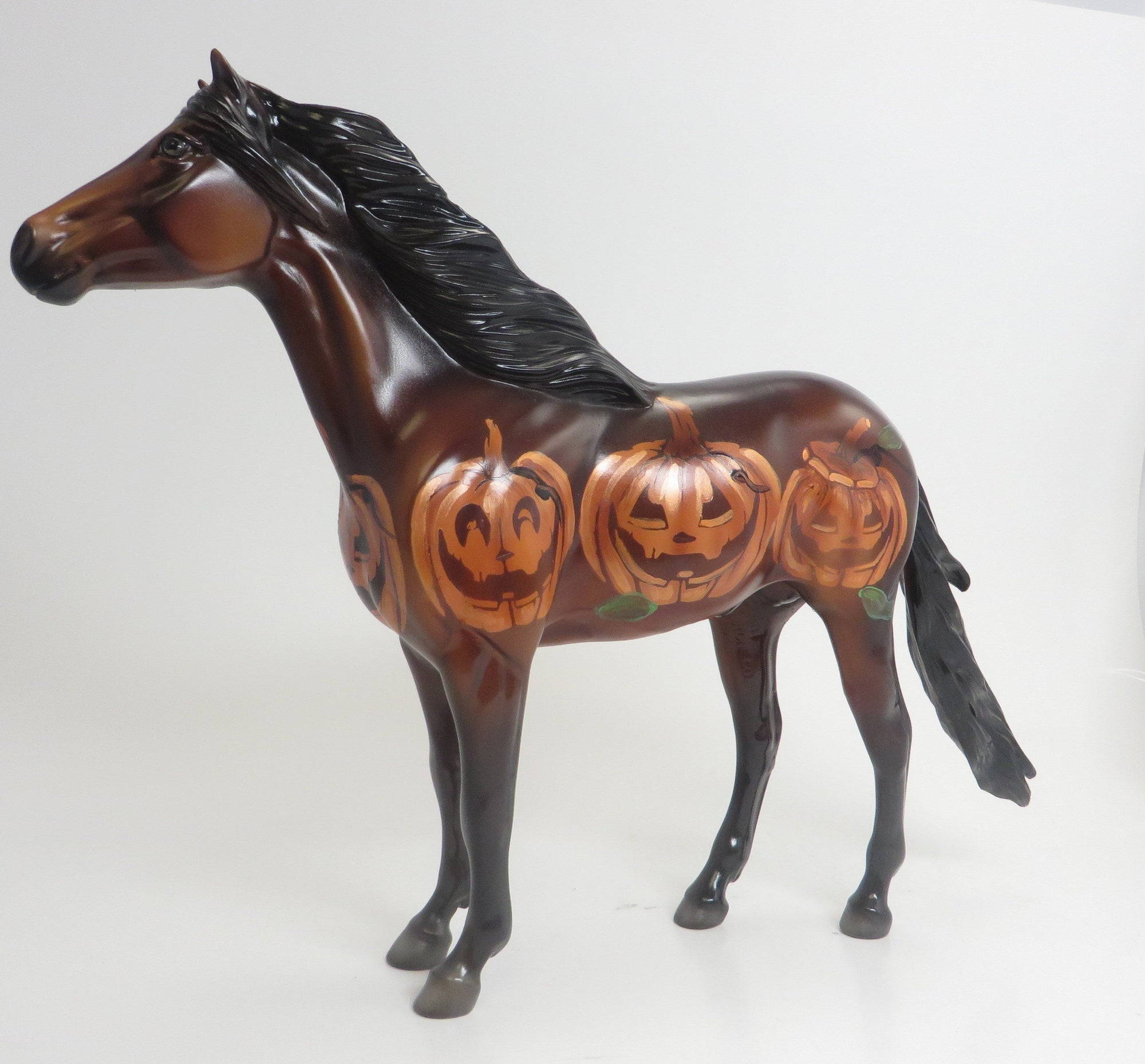 PUMPKIN PATCH- OOAK HALLOWEEN MUSTANG MODEL HORSE - 9/4