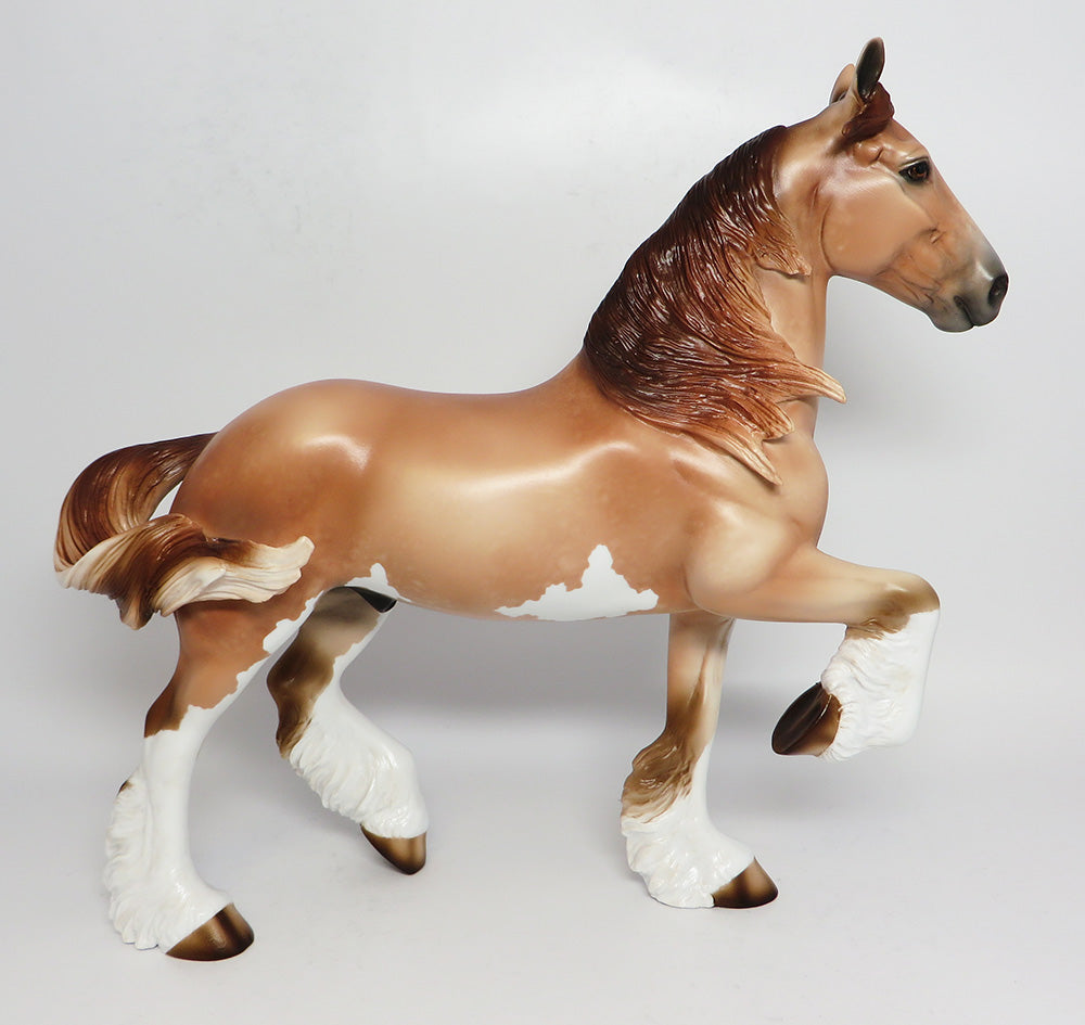 sabby chestnut sabino trotting drafter 