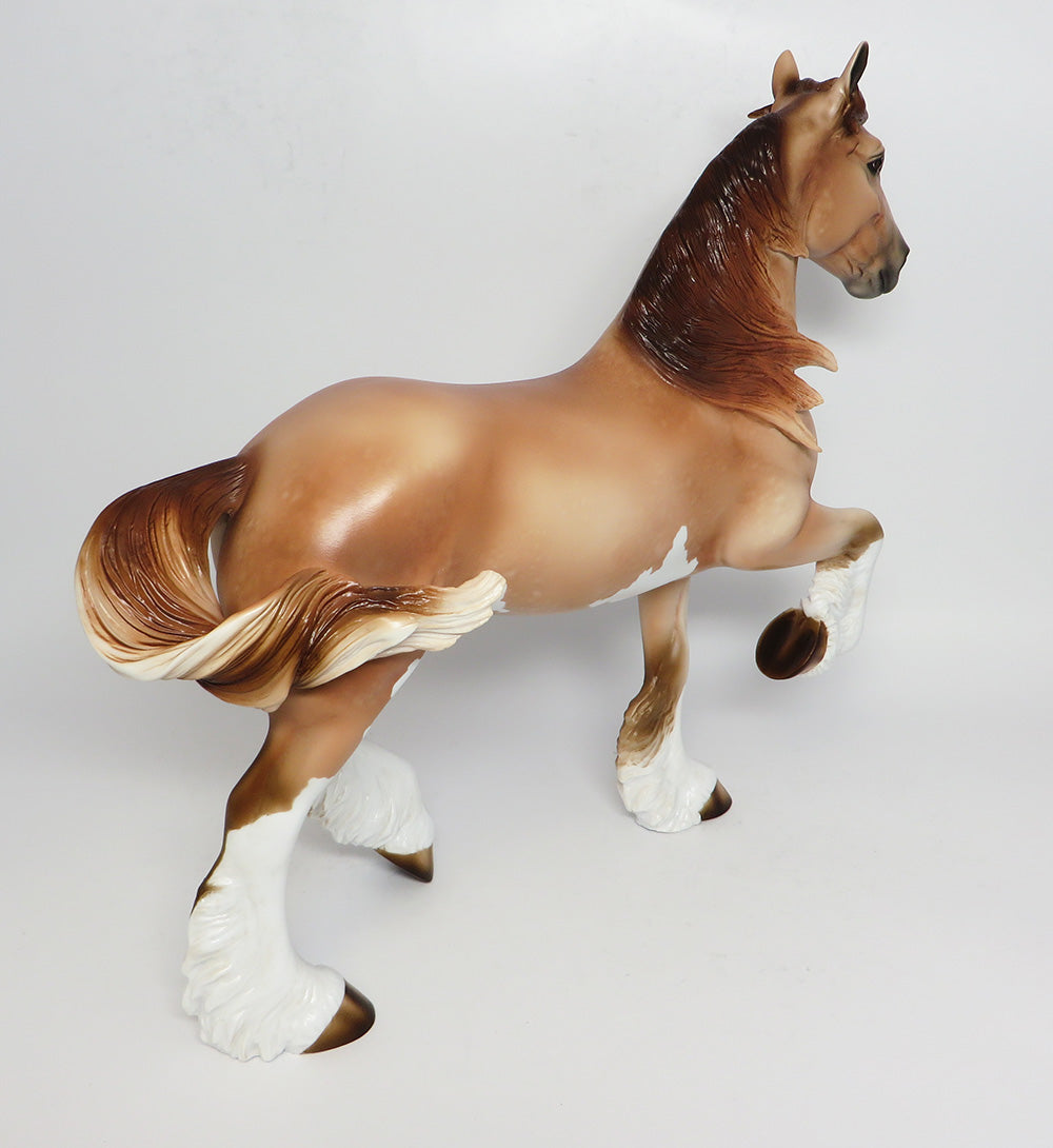 SABBY-OOAK CHESTNUT SABINO TROTTING DRAFTER MODEL HORSE 4/21